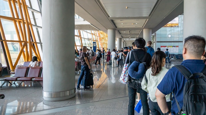 中國放寬留學生及APEC商務證持有人入境限制。iStock示意圖