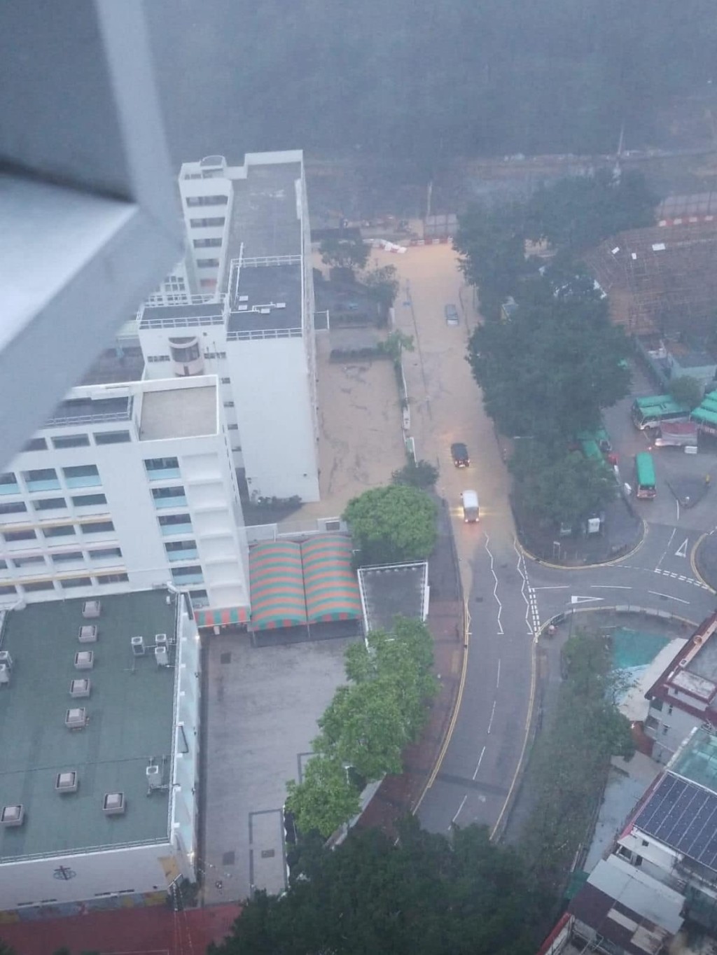 将军澳出现严重水浸。香港突发事故报料区FB图片