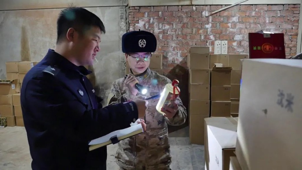 民警上门调查，再找出位于哈尔滨的仓库。
