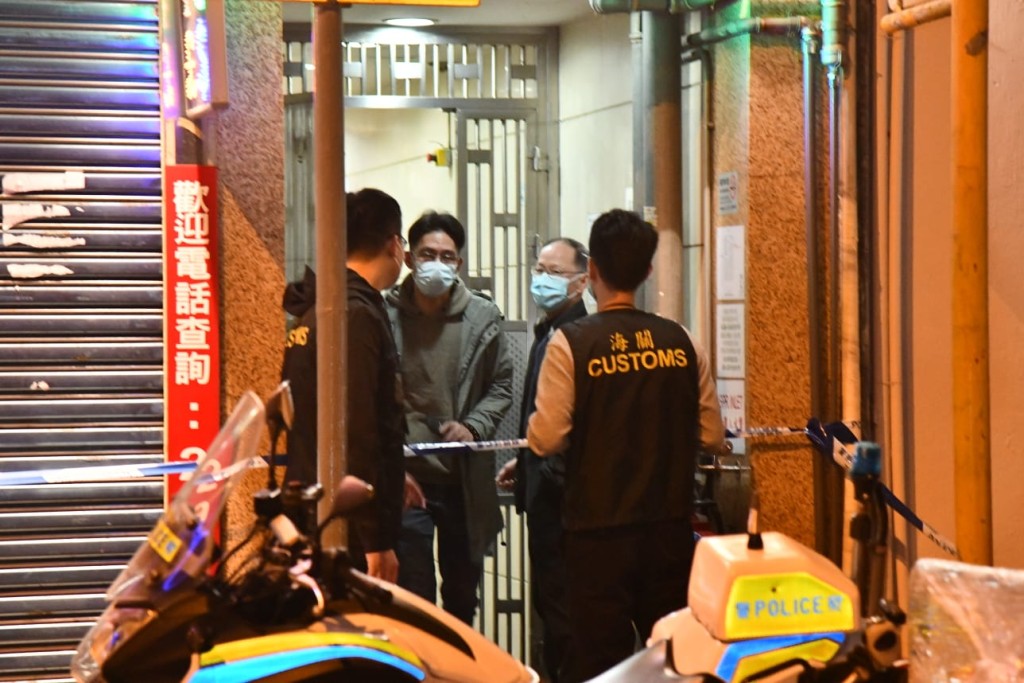 居民被限制外出。