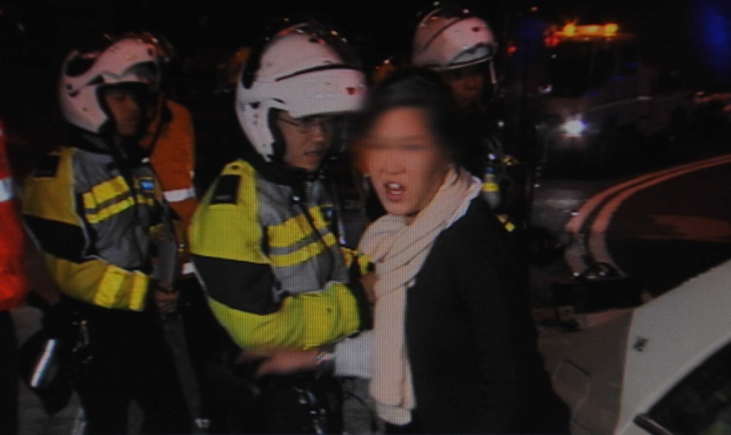 包致金姪女Amina於2010年因醉酒駕駛撞到一輛旅遊巴，事後拒絕「吹波仔」，並掌摑一名交通警員。資料圖片