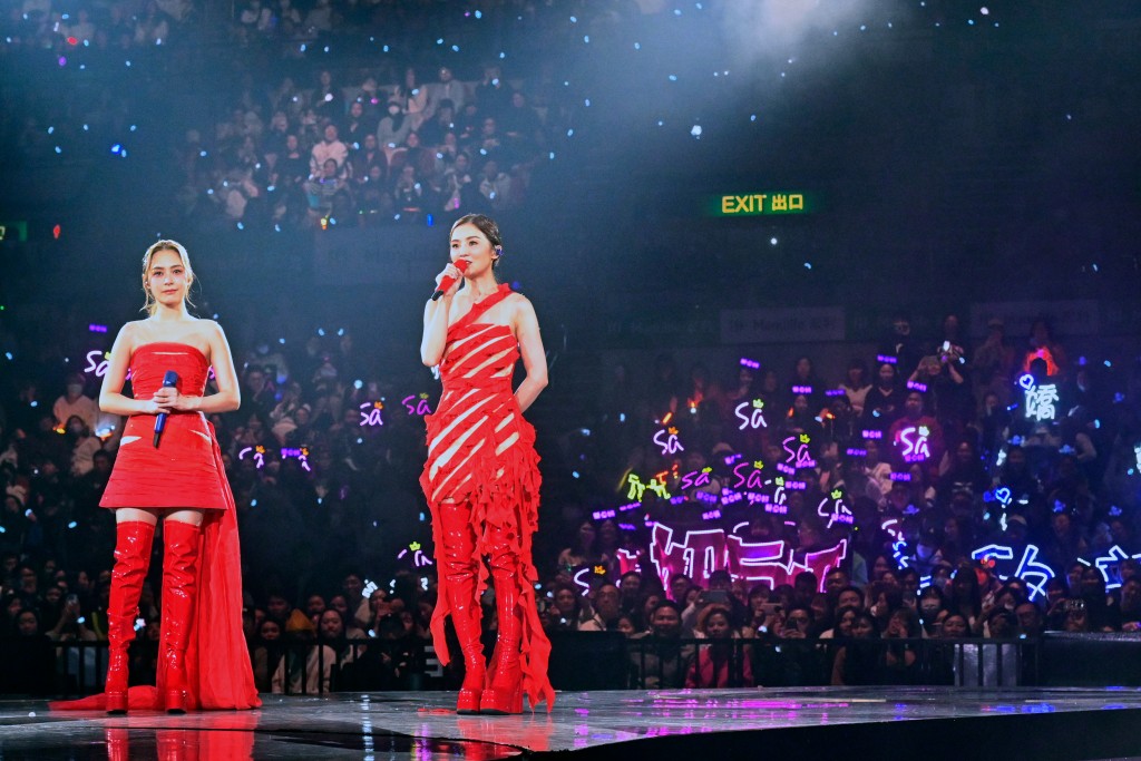 蔡卓妍表示22年前出道，當年做第一次的紅館演唱覺得是一個奇蹟。