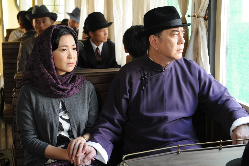 黄秋生与苏玉华在TVB剧《枭雄》中饰演夫妇。