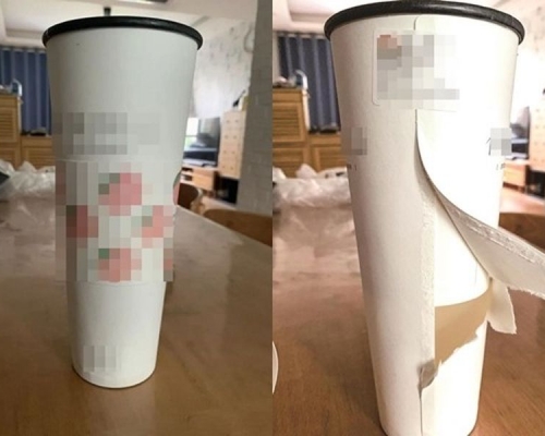 有湖北网民撕开手摇饮品杯见真空层怀疑被骗。 网图