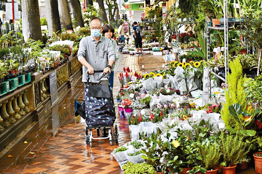 店鋪阻街的罰款額將提高三倍，由1500元上調至6000元。