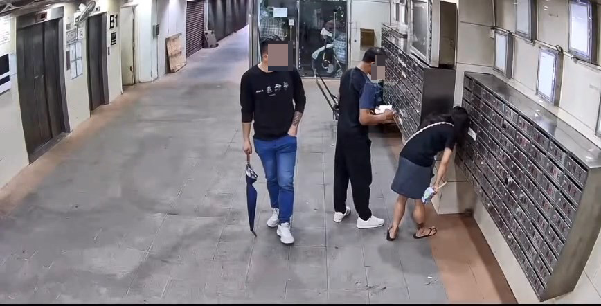 3名男女在於屯門恆威工業中心的信箱偷走多封信件。soule.doro@Threads影片截圖