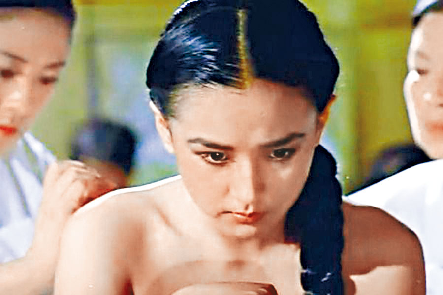 姜受延1987年憑電影《種女》，在威尼斯影展封后。