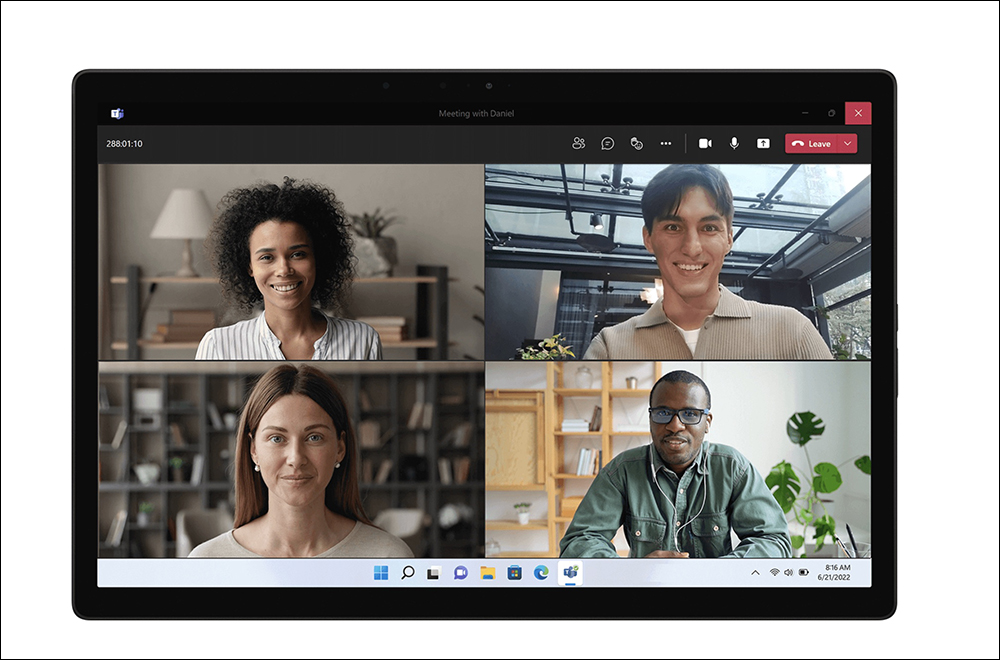 除了1,080p视像镜头，开会时亦可利用双收音咪进行回声及噪音控制。