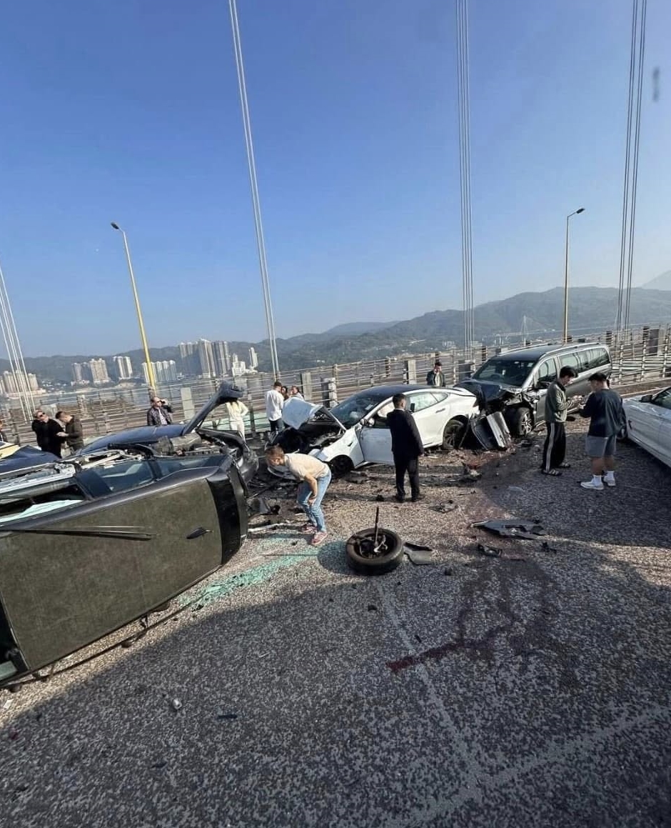 fb馬路的事 (即時交通資訊台)圖片