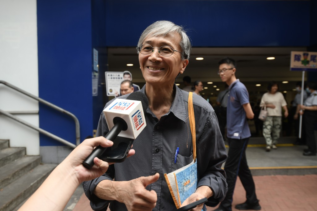 梁先生笑言，若中頭獎會先做善事，再留一部分自用，「買靚單位自己住。」