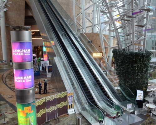 朗豪坊「通天梯」昨日發生後溜傷人事故。歐陽偉光攝