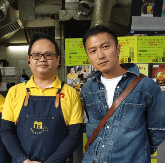 「低调高手」获不少艺人明星力撑，谢霆锋曾于电视节目《12道锋味》中力推，亲身带领好友林俊杰（JJ）到访品尝。