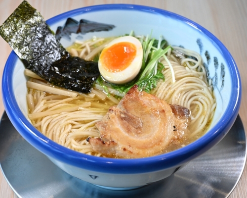 日本20歲男驚覺拉麵味道變淡，就醫確診新冠肺炎，喪失嗅覺或味覺，可能已經成為是否感染的先兆。(資料圖片)