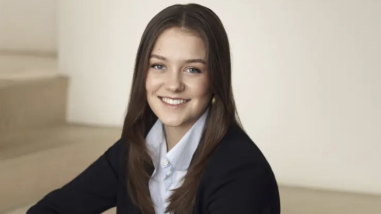 伊莎贝拉公主高中毕业后将直接入伍。 kongehuset.dk