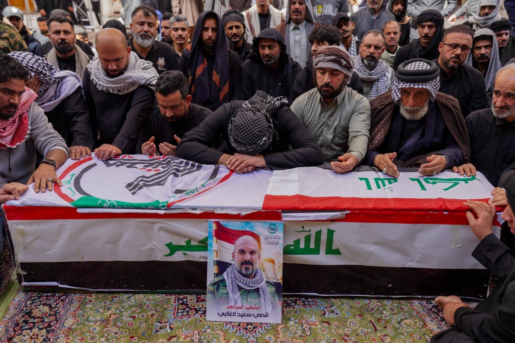 伊朗多名將領被以軍所殺，民眾悲痛悼念。美聯社