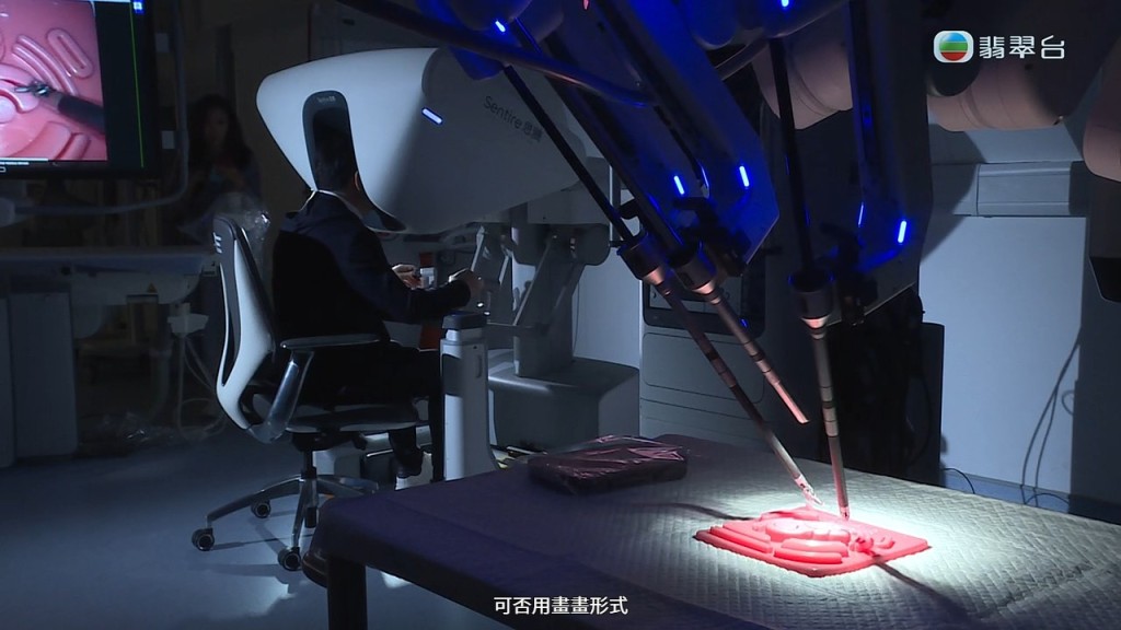 趙偉仁院長工作之餘，更要空出很多時間做訓練。