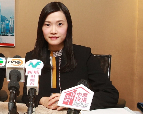 中原王美鳳稱,聯儲局減息後,料港息維持不變。