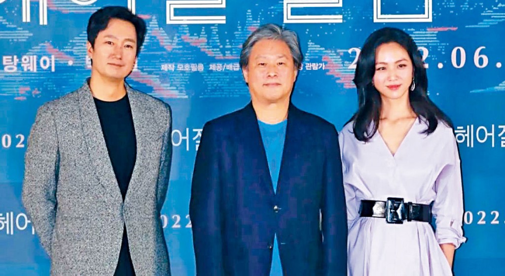 湯唯（右）自爆拍《分手的決心》靠死記韓語對白。