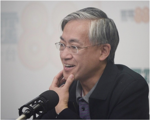 岑智明強調發出熱帶氣旋警告前,會考慮公眾安全。