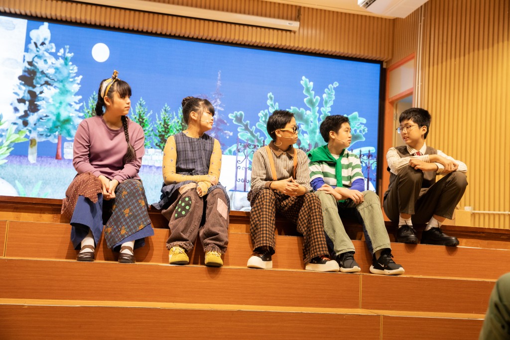 學⽣在資訊日中為賓客上演奧福英語音樂劇Dreams in a Time Capsule。 學⽣在資訊日中為賓客上演奧福英語音樂劇Dreams in a Time Capsule。