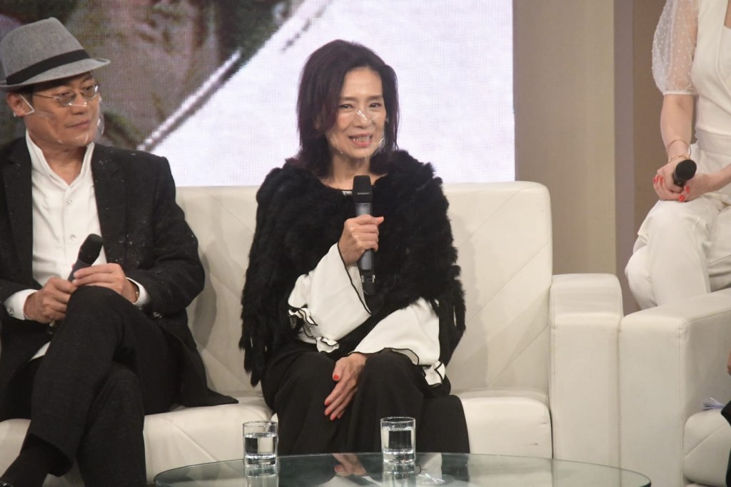 吴丽珠最难忘获达哥教猜枚要有气势，又谓从对方身上学好多嘢。