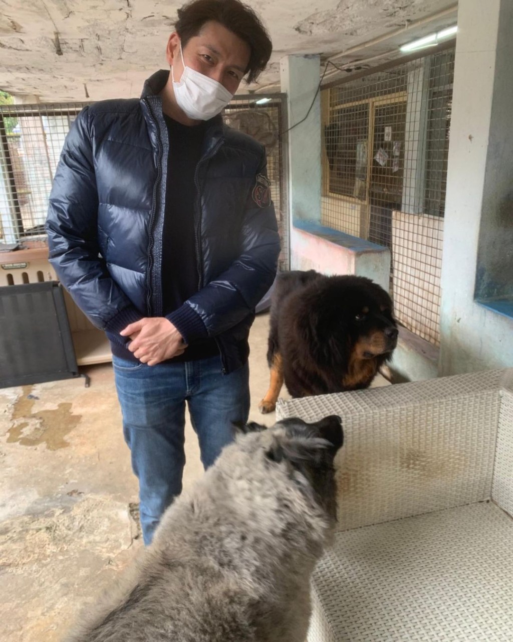 袁文杰一直对社会相当关心。