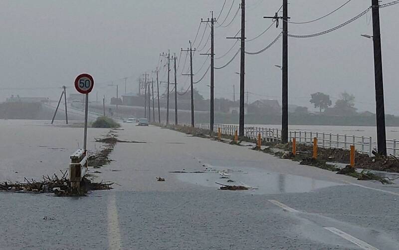 九州多地持續大雨，熊本雨量破紀錄。法新社