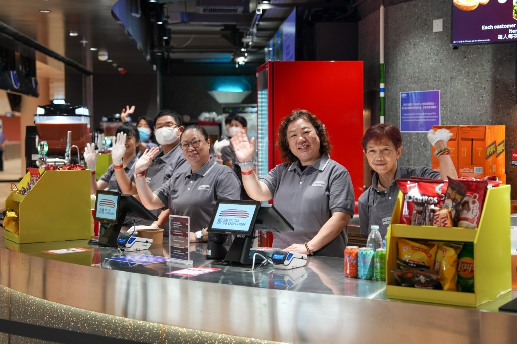 全場設有超過30個餐飲攤位及15個快閃攤位。