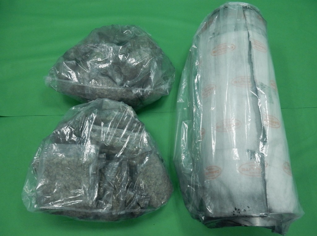 海關檢獲懷疑大麻花。
