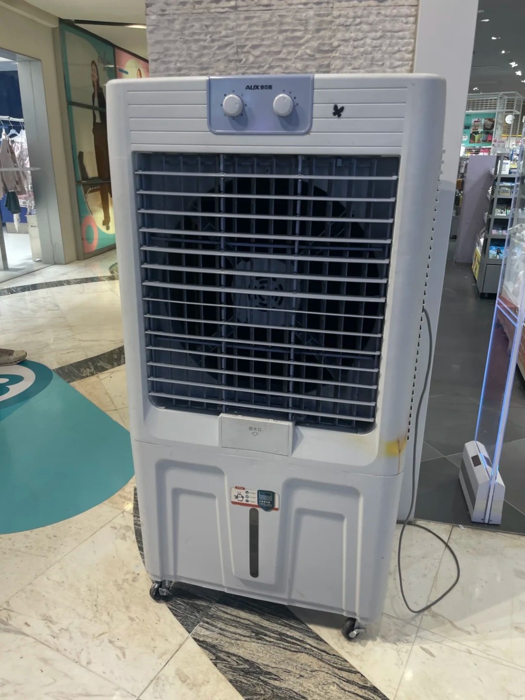 歐洲熱浪令中國各類降溫電器外銷急增。小紅書