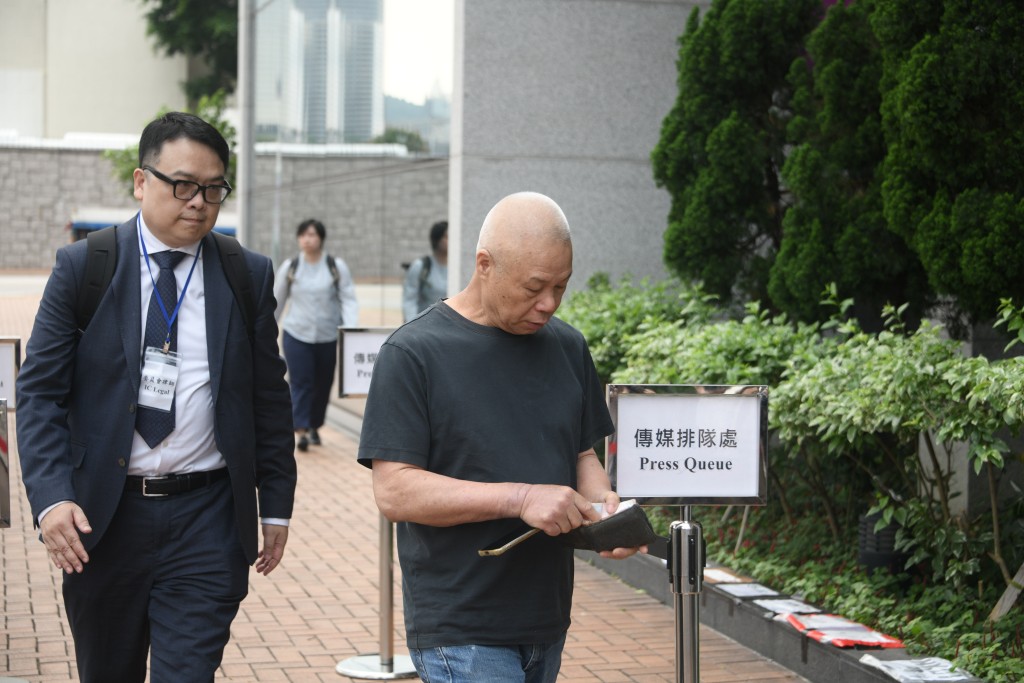 地盘工人钟润新。