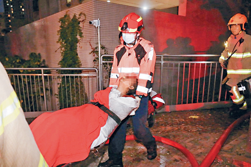 67岁姓赖妇人获救送院，延至前晚11时许不治。