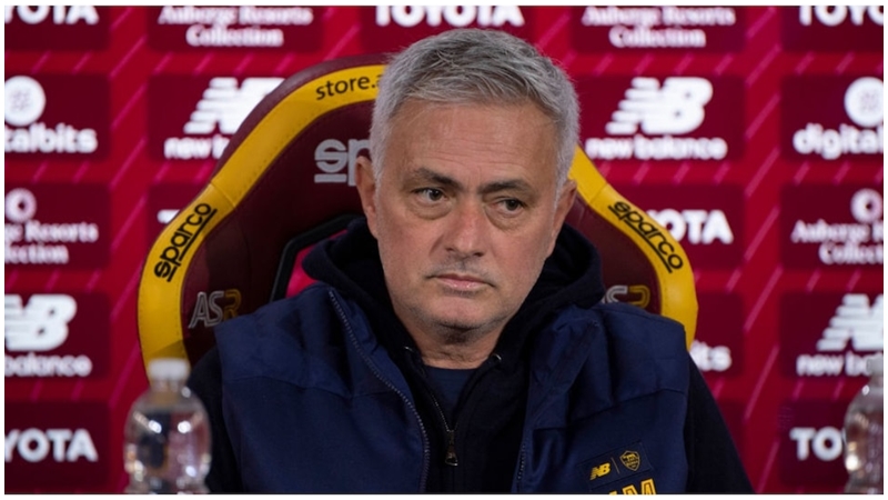 摩连奴明确表示不会再派辛尼奥路上阵。网上图片