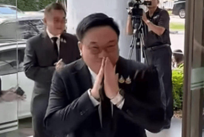 泰國為泰黨新一任黨魁朱拉汶。上觀新聞