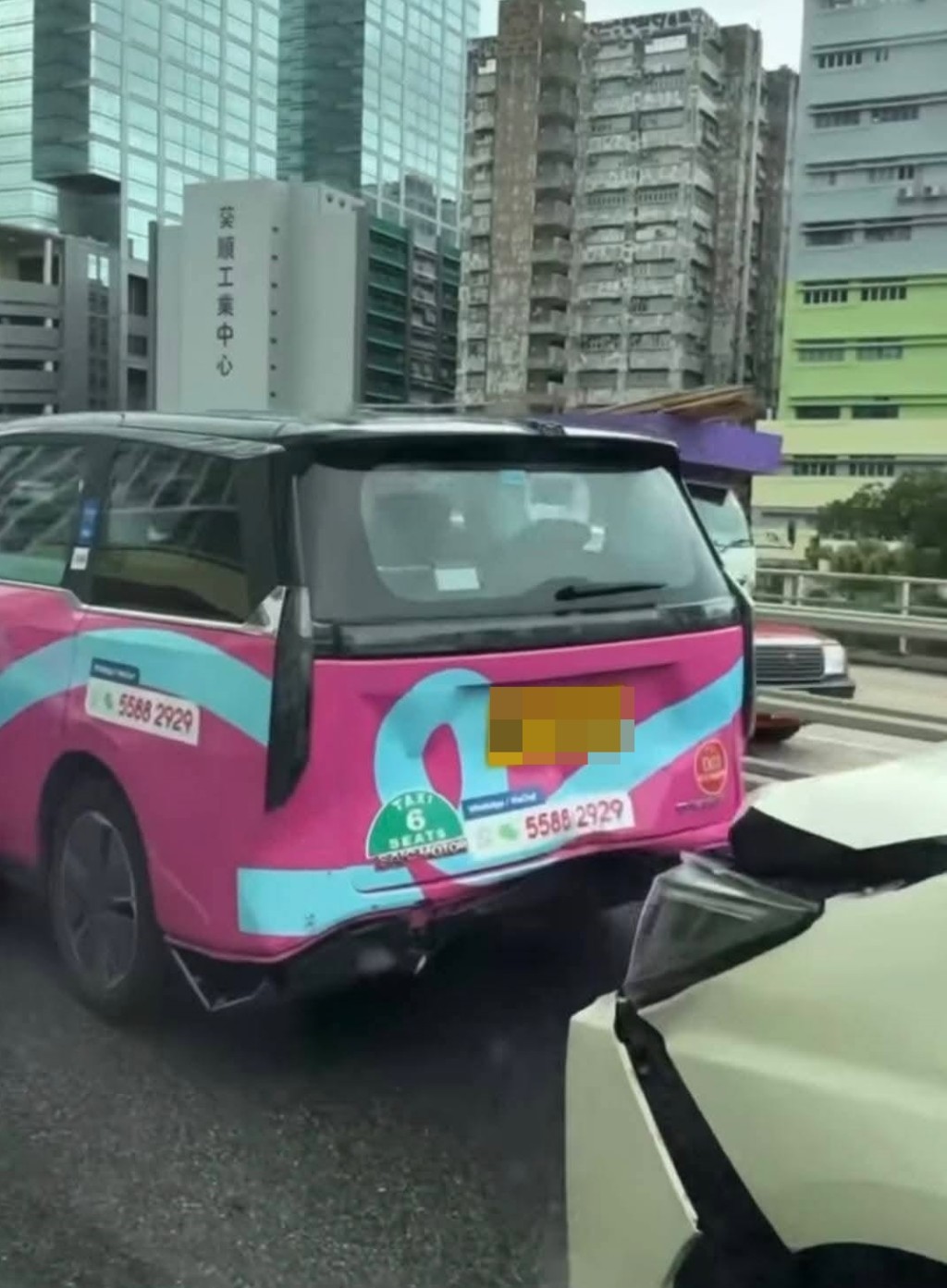 fb馬路的事 (即時交通資訊台)圖片