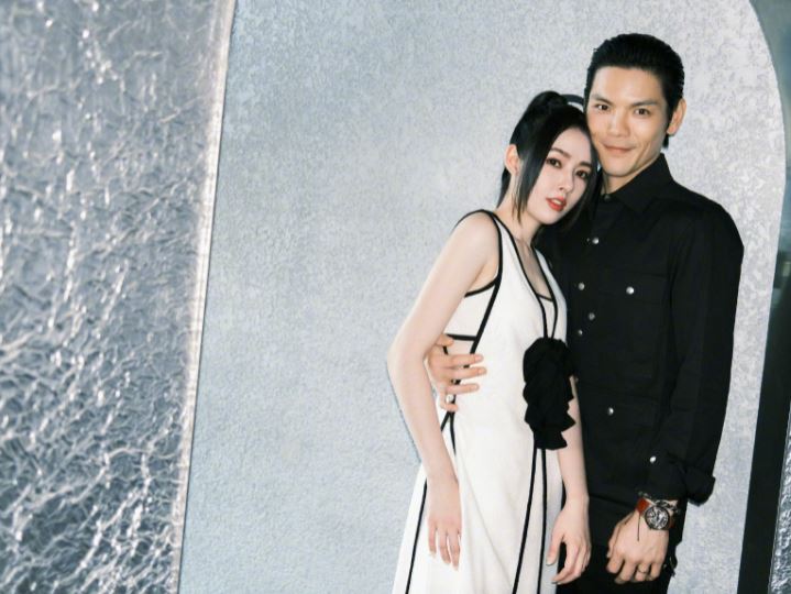 向佐出名痛錫太太郭碧婷。