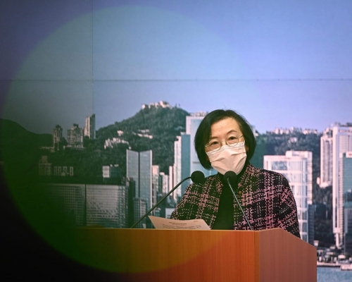 政府決定後日起有條件放寬防疫措施。