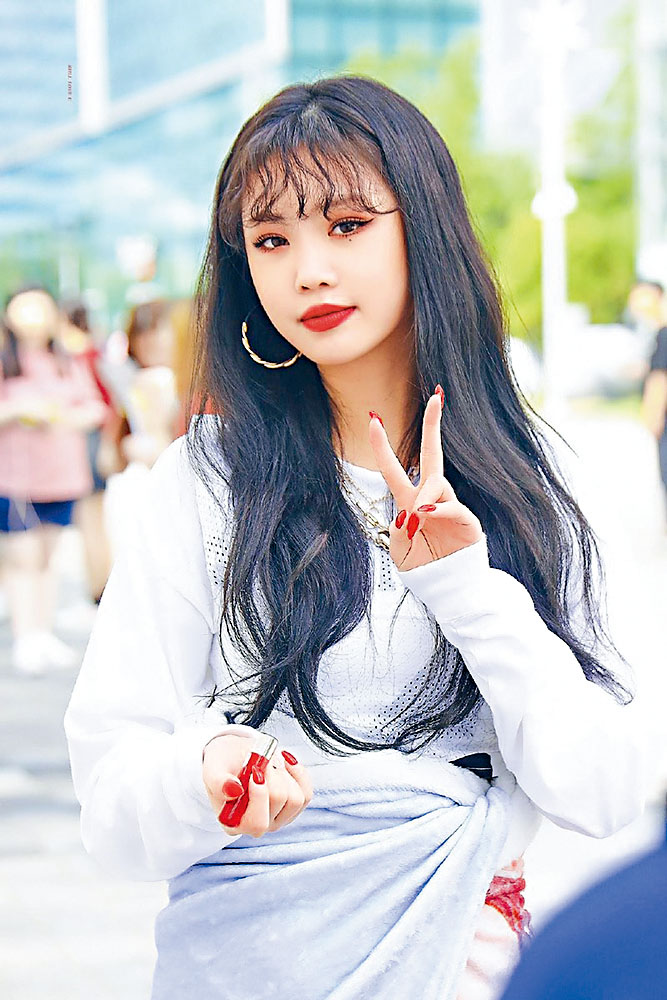 (G)I-DLE成員穗珍近日被網民指其妹妹讀書時，曾遭到穗珍欺凌。