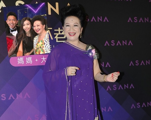 自阿仔求婚成功，家燕姐沒停過笑臉。