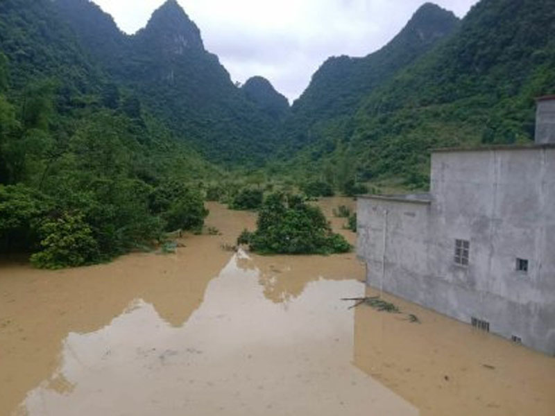 當局指水災或與地下河道堵塞有關。(網圖)