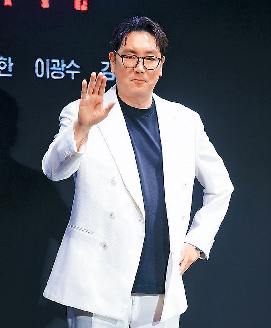 趙震雄被爆曾是屢次犯案的少年犯，前日他宣布退出演藝圈。