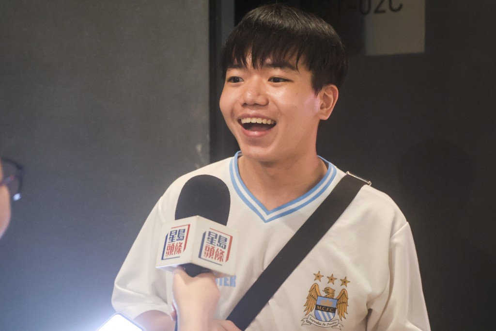 香港球迷Jason認為曼城今日的整體表現令人滿意。蘇正謙攝 香港球迷Jason認為曼城今日的整體表現令人滿意。蘇正謙攝