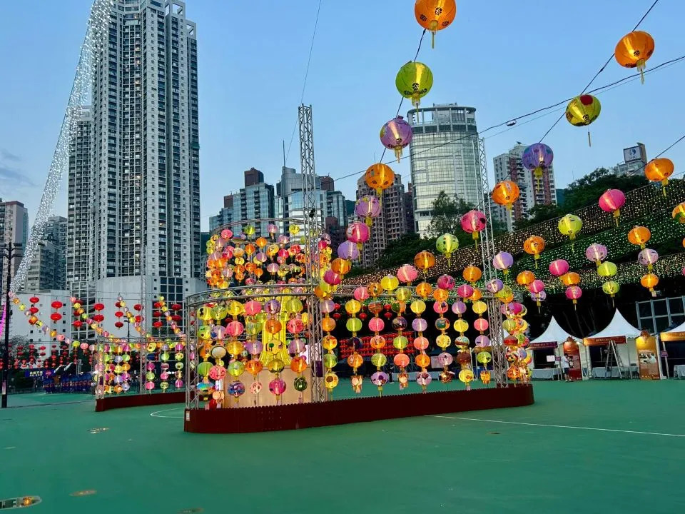 維多利亞公園(銅鑼灣)(圖片來源:香港旅遊發展局) 維多利亞公園(銅鑼灣)(圖片來源:香港旅遊發展局)