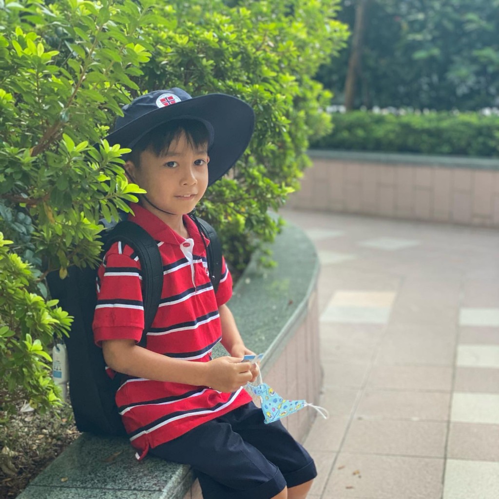 今年9月，徐榮好友張達倫的5歲囝囝Zachary也入讀該校。