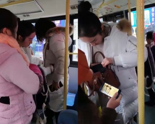 女孩對車上三、四十名乘客逐一仔細地搜身。(網圖)