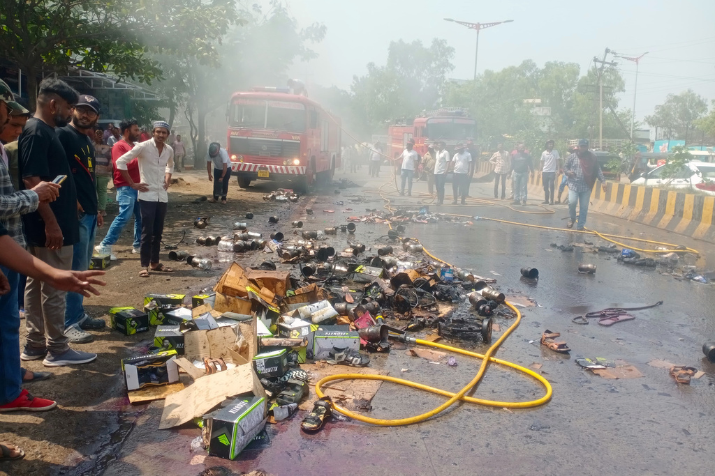 印度西部裁缝店火警致7死，包括两名儿童。美联社