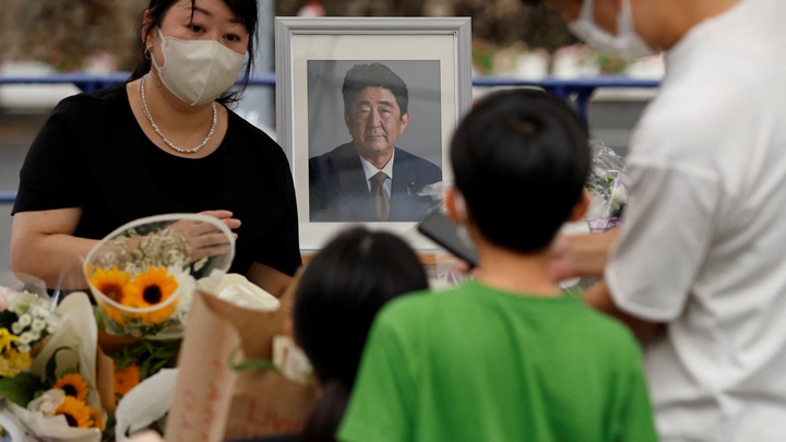 日本政府計畫以政府預備費用處理安倍晉三國葬開支。AP資料圖片