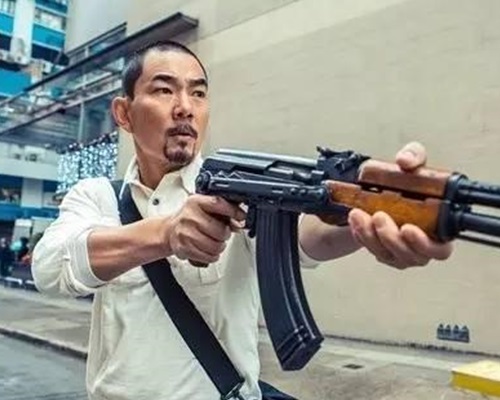 小齐凭《树大招风》首获金像影帝提名。