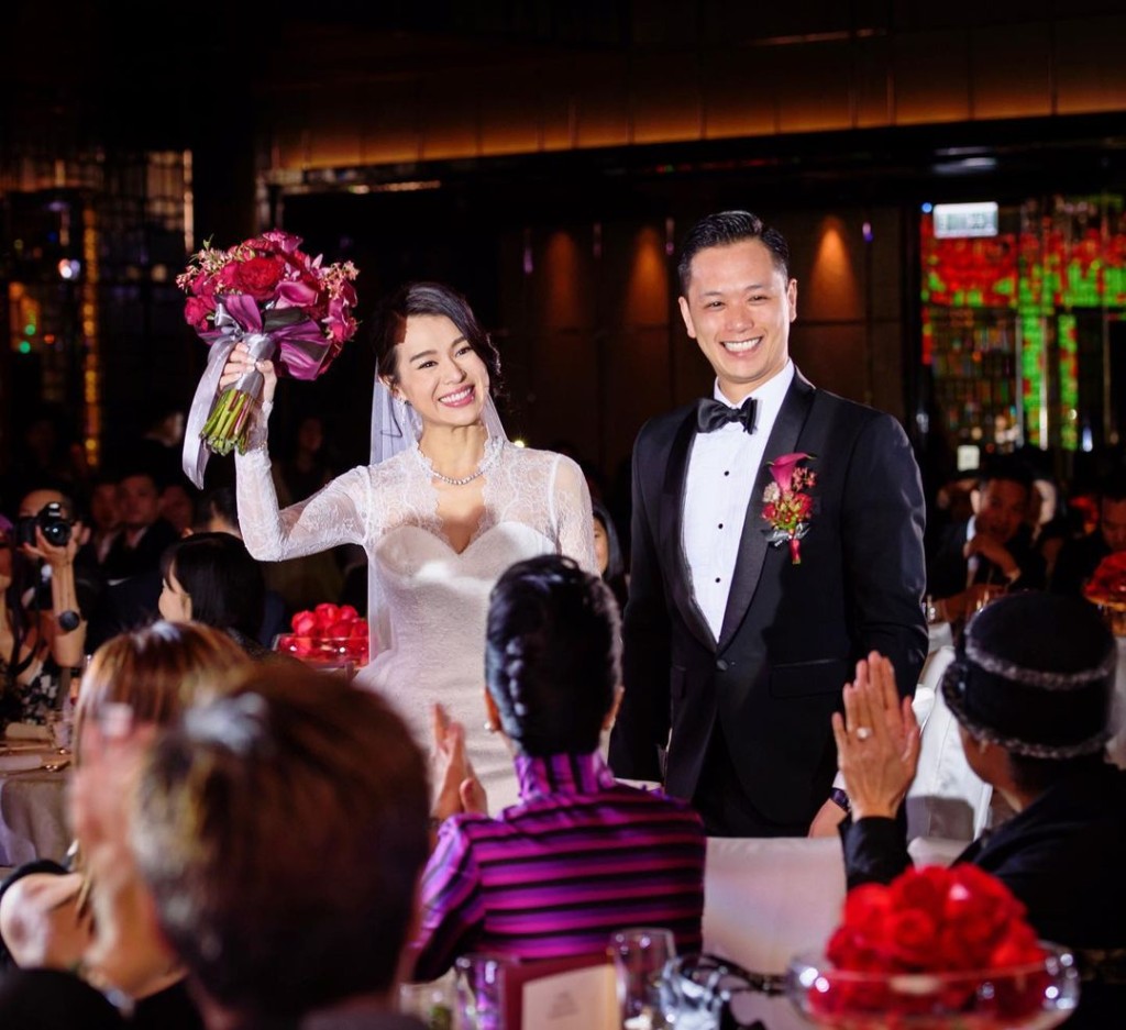 胡杏兒於2015年與李乘德結婚。