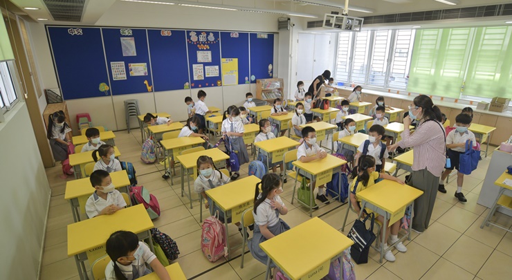 教育局邀請資助中小學申請新一學年的優化校本教育心理服務。資料圖片